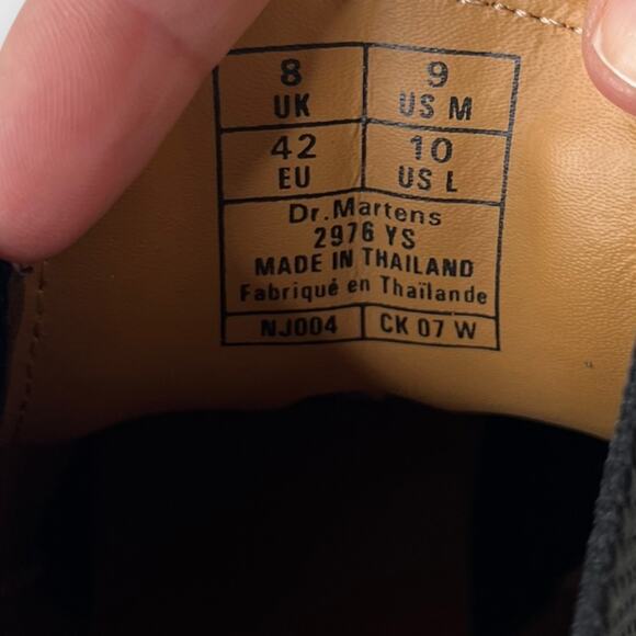 Dr. Martens 2976 Yellow Stitch Smooth Leather Chelsea Boots in Black Women's 10 - Picture 9 of 9